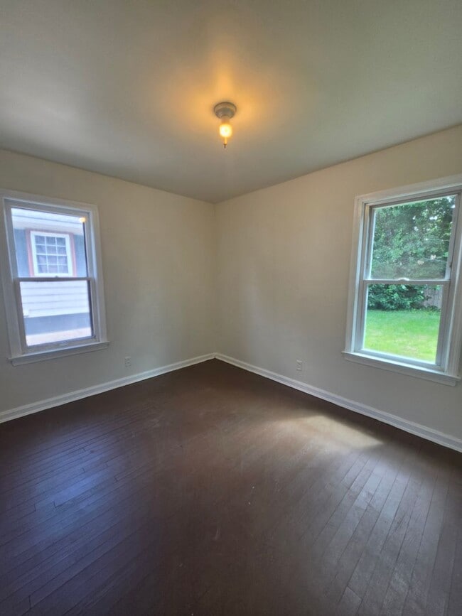 Building Photo - 2 Bedroom 1 Bath 44314
