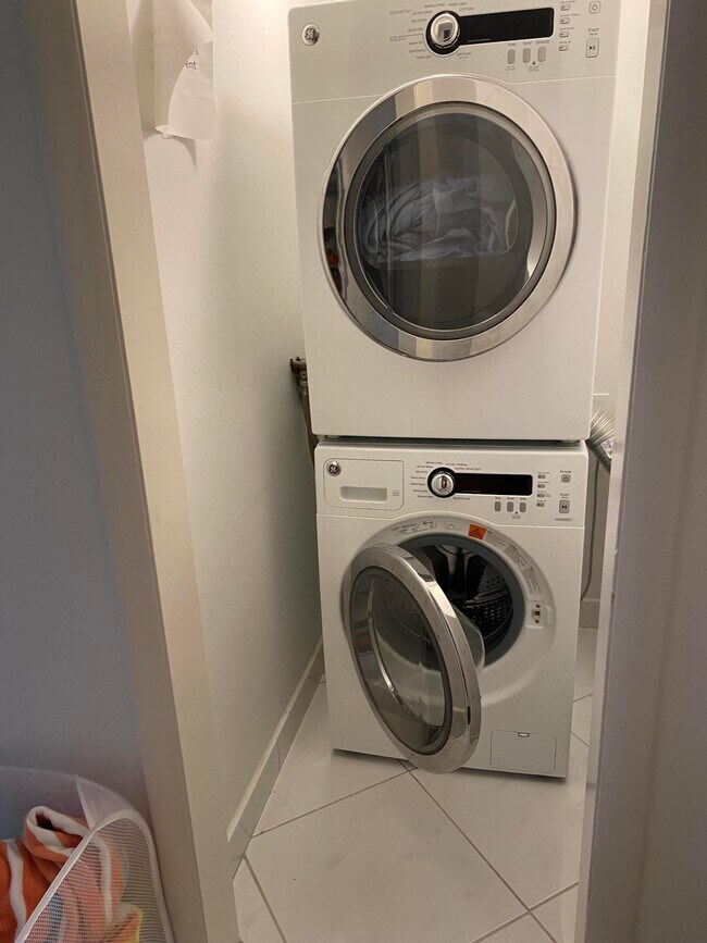 Building Photo - 3590 S Ocean Blvd