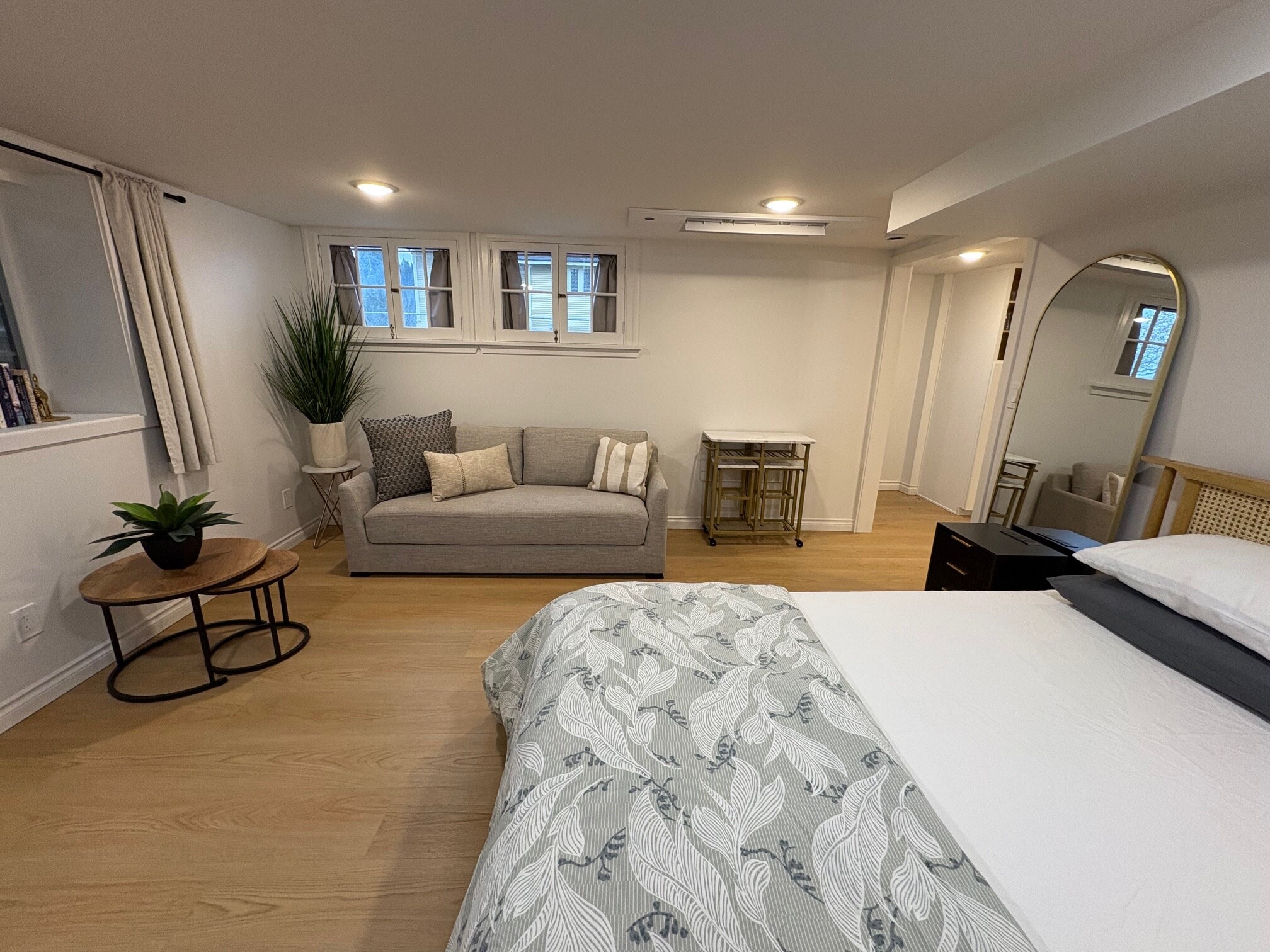 Building Photo - 317 Main St