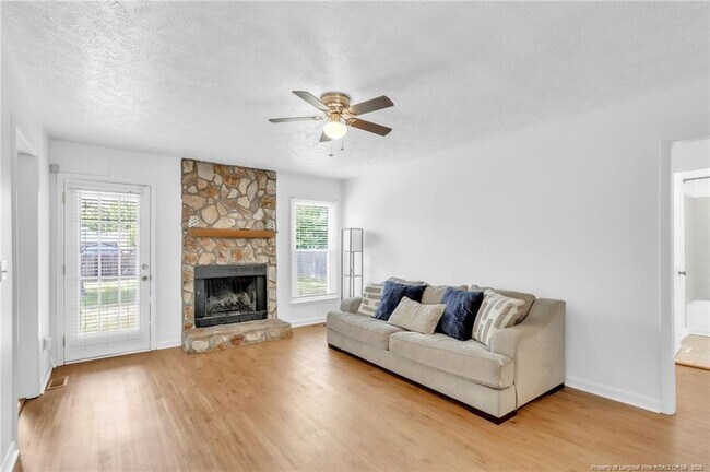 Building Photo - 7241 Avila Dr