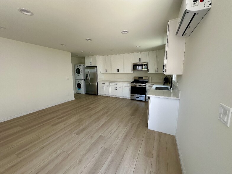 Building Photo - 13821 Enadia Way