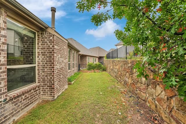 Building Photo - 1549 Sonnet Dr