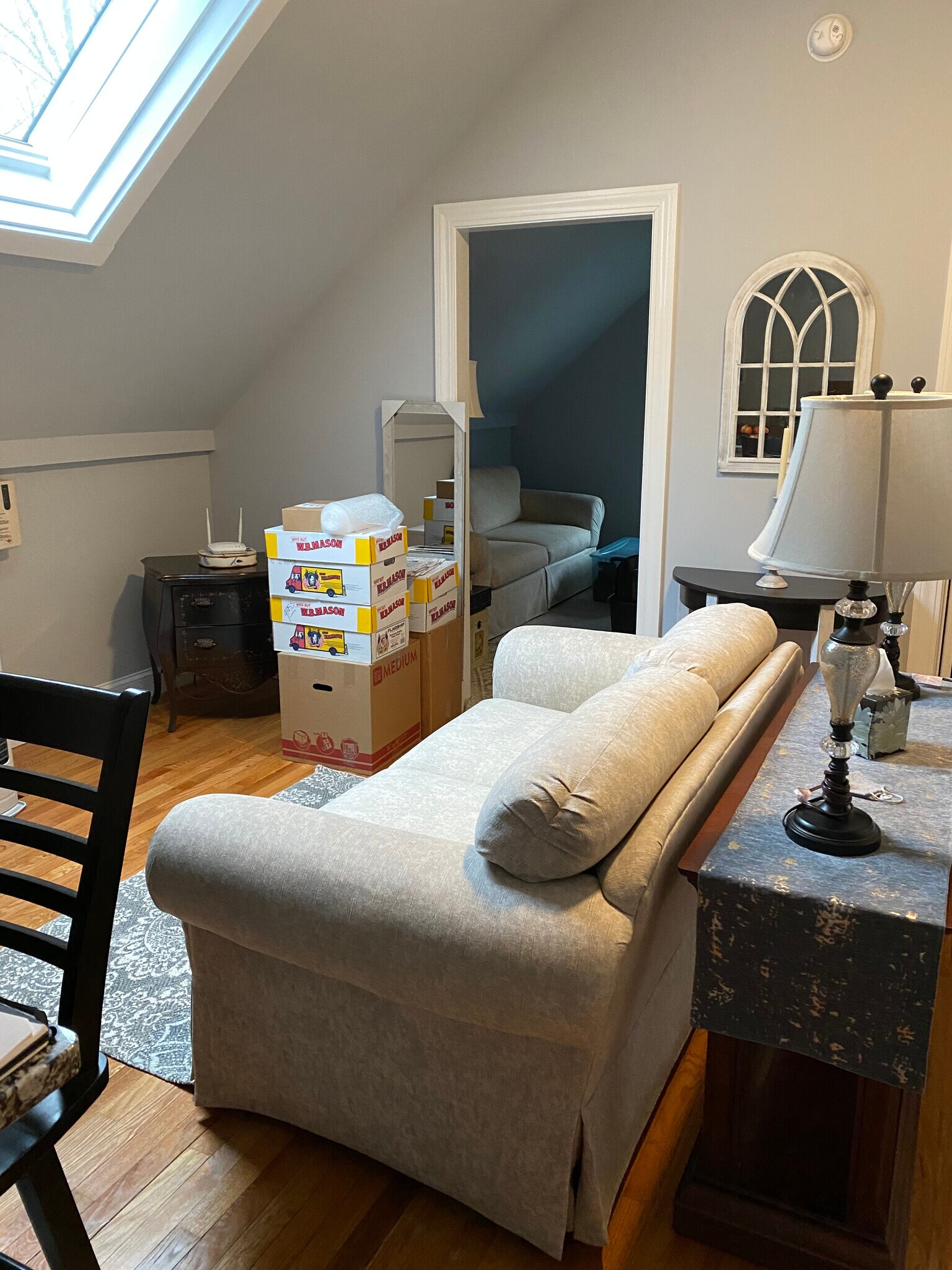 Building Photo - 10 Beehive Dr