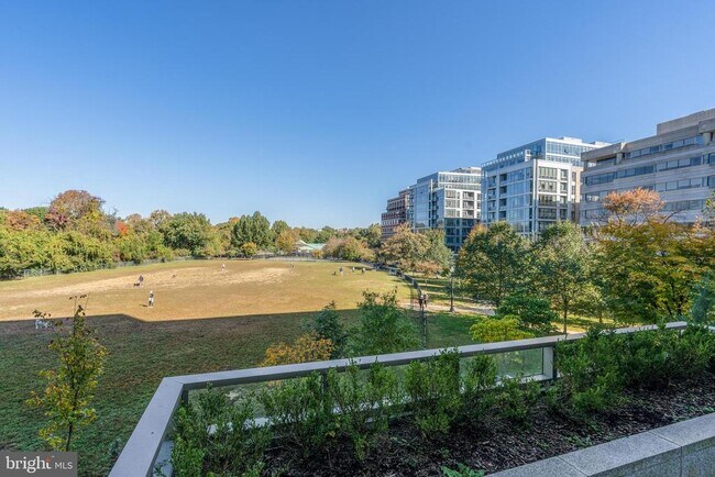 Building Photo - 2501 M St NW