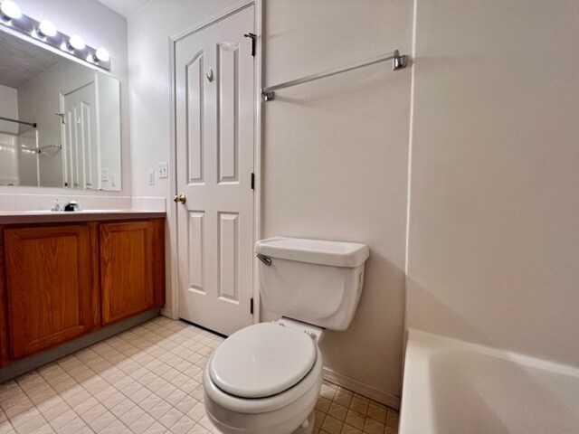 Building Photo - 2238 S Stephen Ave