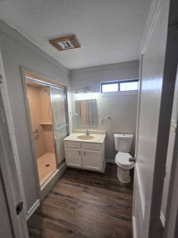 Building Photo - 1615 Cincinnati Ave