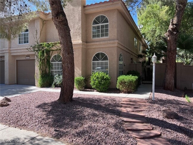Primary Photo - 2836 Yukon Trail Dr