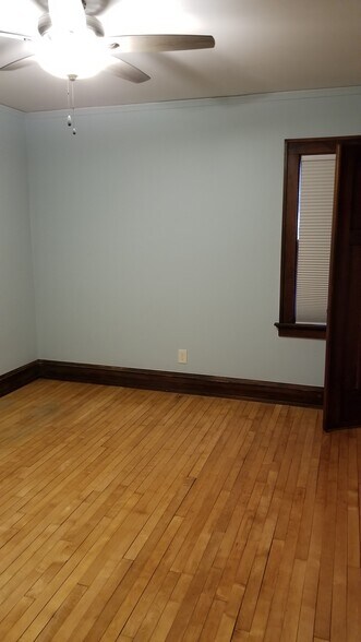 Bedroom 1 - 1522 E Marion St