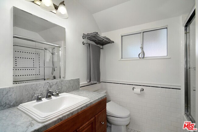 Building Photo - 5020 Dantes View Dr