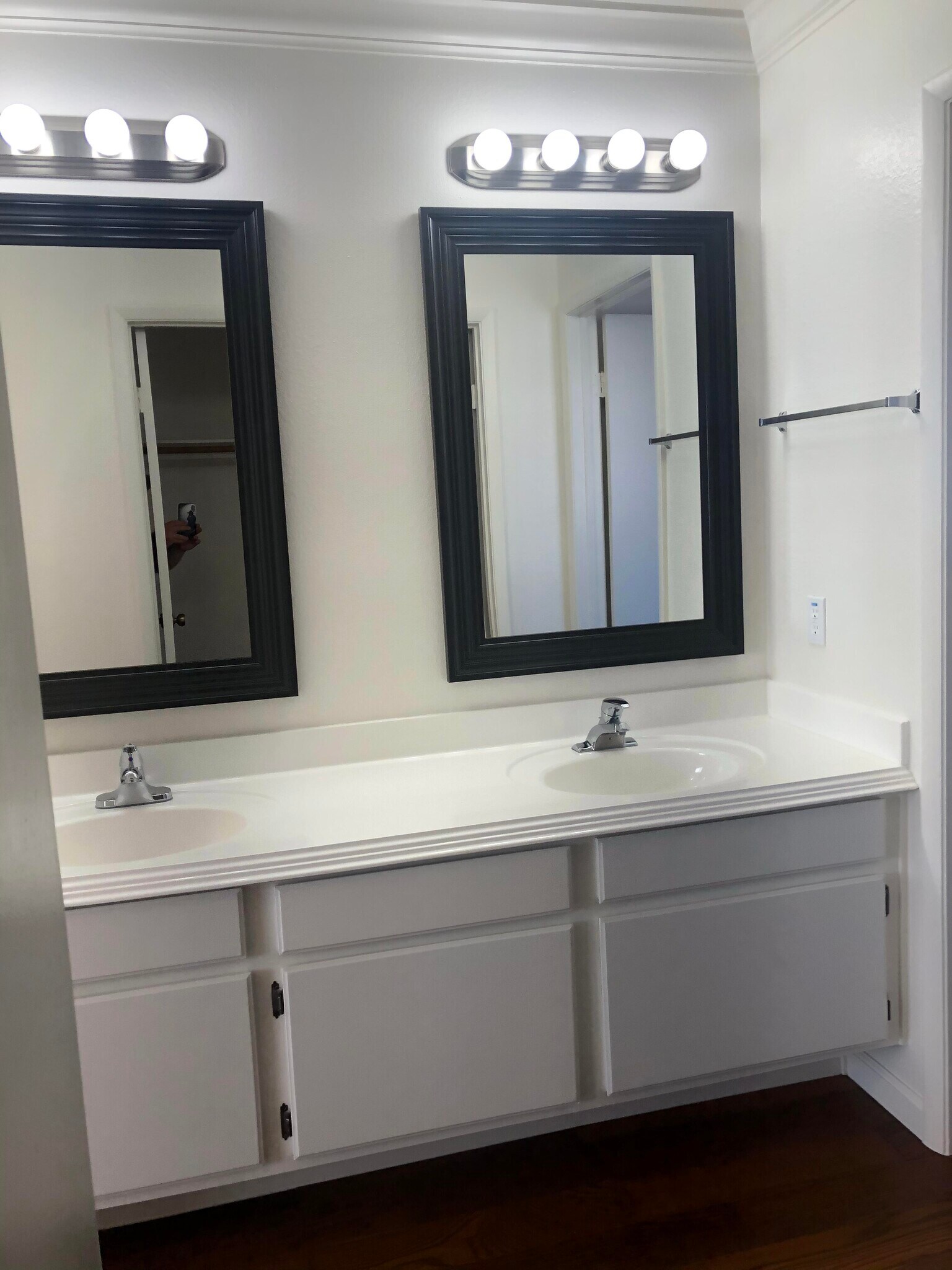 Building Photo - 147 Coventry Dr