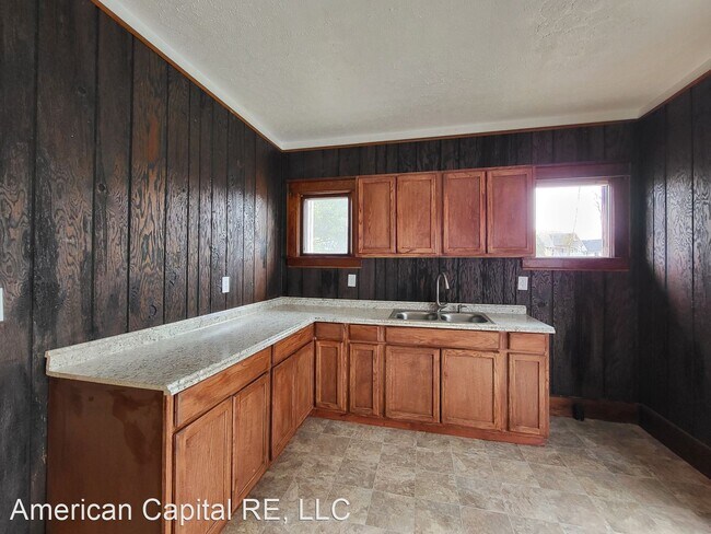 Building Photo - 5 br, 1.5 bath House - 647 Pennsylvania Ave