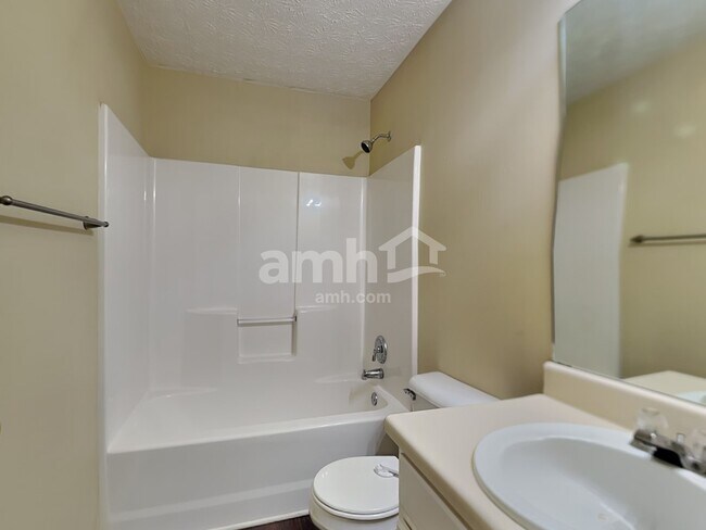 Building Photo - 931 Winding Down Way