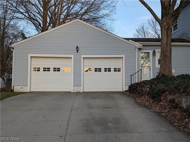 Building Photo - 703 Avondale St