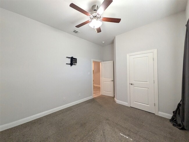 Building Photo - 1409 Summit View Ln