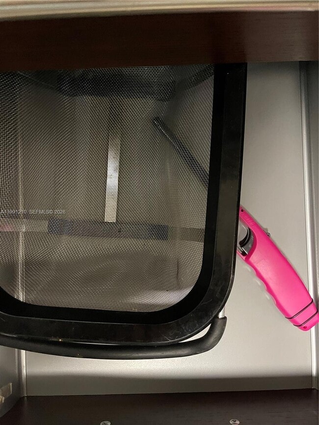 Building Photo - 41 SE 5th St