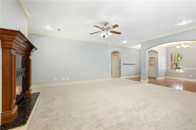 Building Photo - BEAUTIFUL HOME IN GREAT LOCATION!