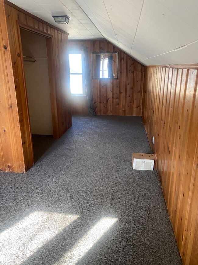 Building Photo - Three bedroom 1 bath bungalow with finished basement and 2 car garage