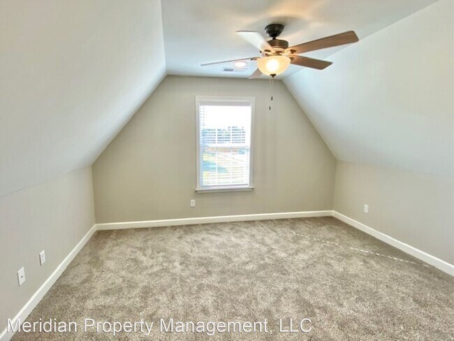 Building Photo - 4 br, 2.5 bath House - 5576 Tucker Landing