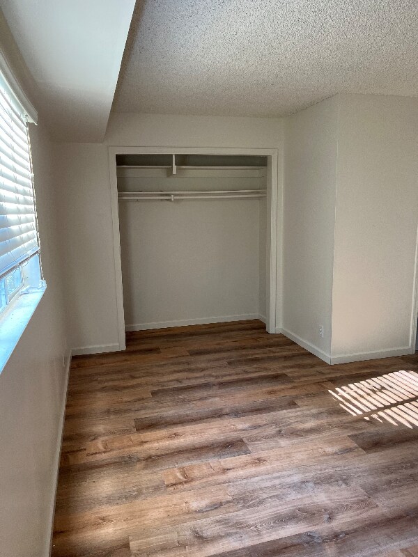 Building Photo - 6891 Pasado Rd