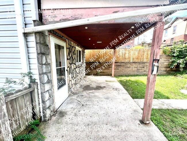 Building Photo - 1110 Virginia Ave