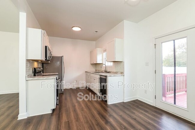 Building Photo - 4505 Holland Rd