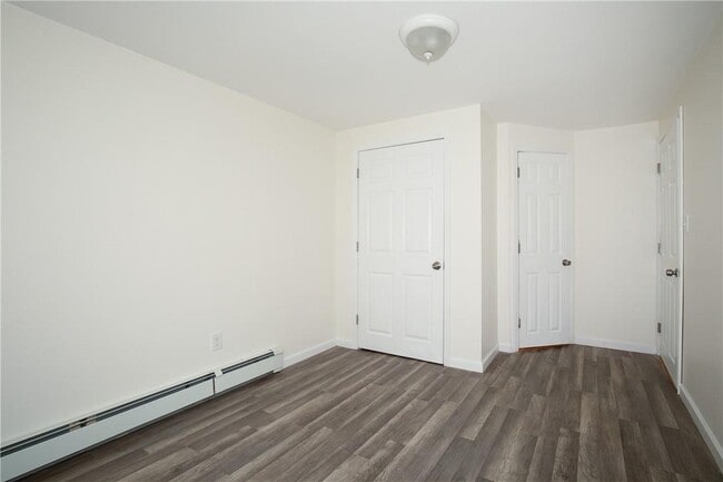 Building Photo - 80 W Dorsey Ln