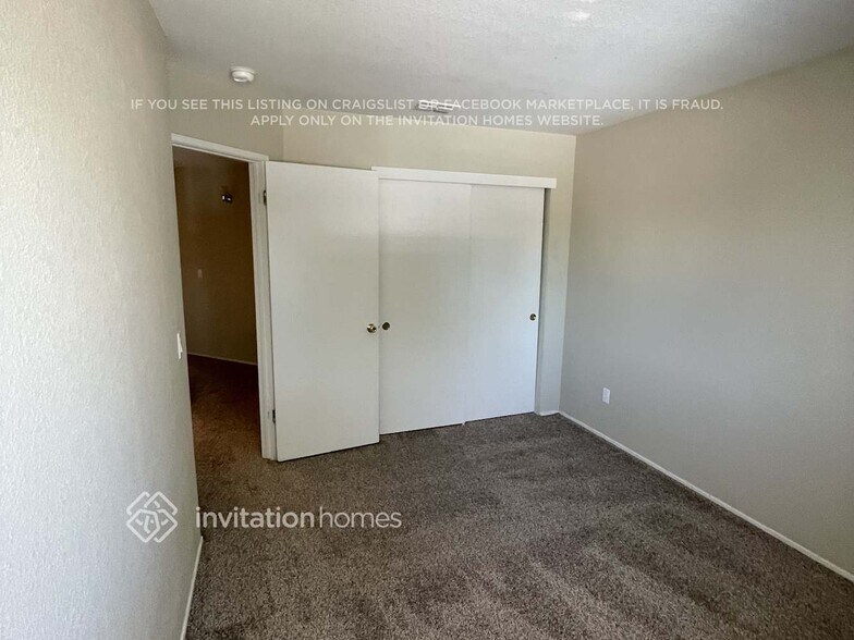 Building Photo - 3704 Pinehill Way