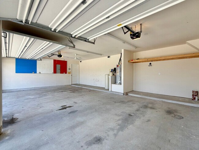 Building Photo - 908 Arvada Dr