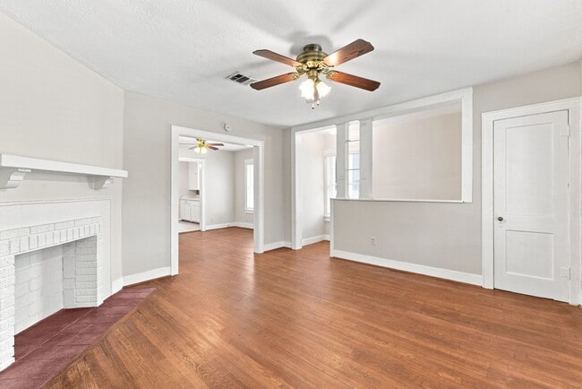 Building Photo - 1518 Ridgewood St