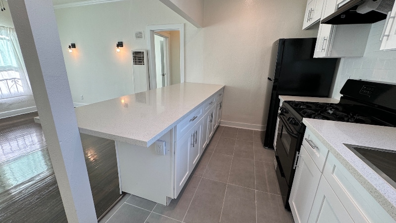 Building Photo - 131 Olive St