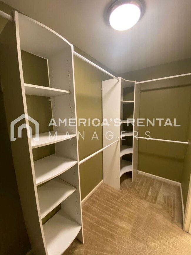 Building Photo - Townhome for rent in Pelham, AL! Available to View Now!