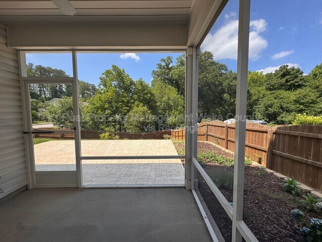Building Photo - 101 Benning Hills Pl