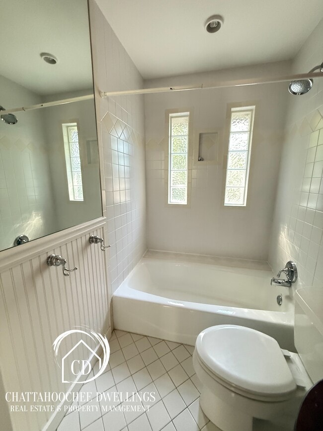 Building Photo - 201 Bonnie Dr