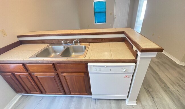 Building Photo - 30 1/2 Street- 4414