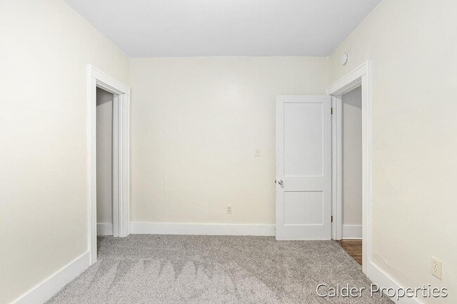 Building Photo - 1639 Wendler Ave SW