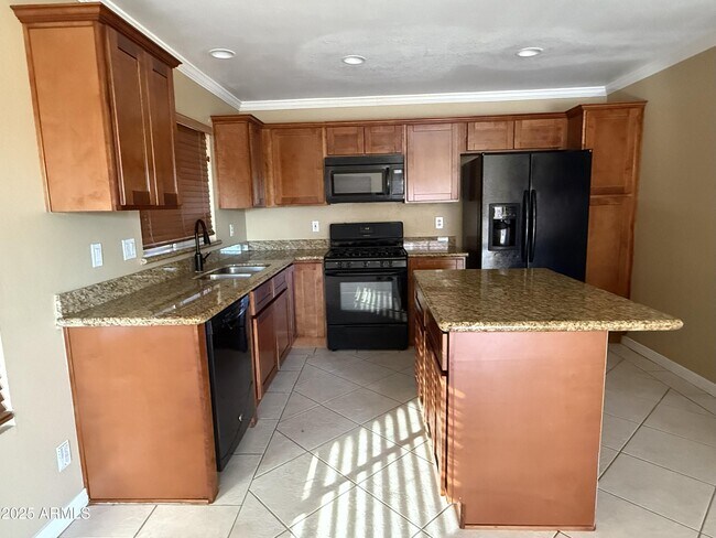 Building Photo - 2917 E Windsong Dr