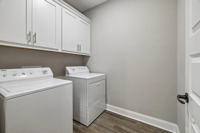 Building Photo - 1082 Wittys Way