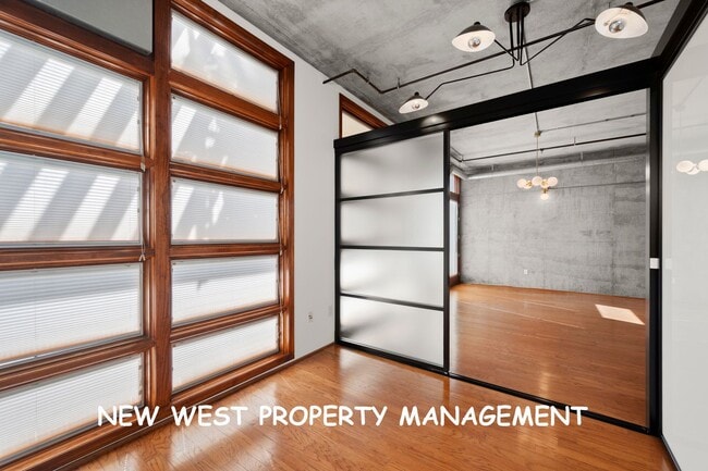 Building Photo - Expansive East Village 2-Bedroom at Parklo...