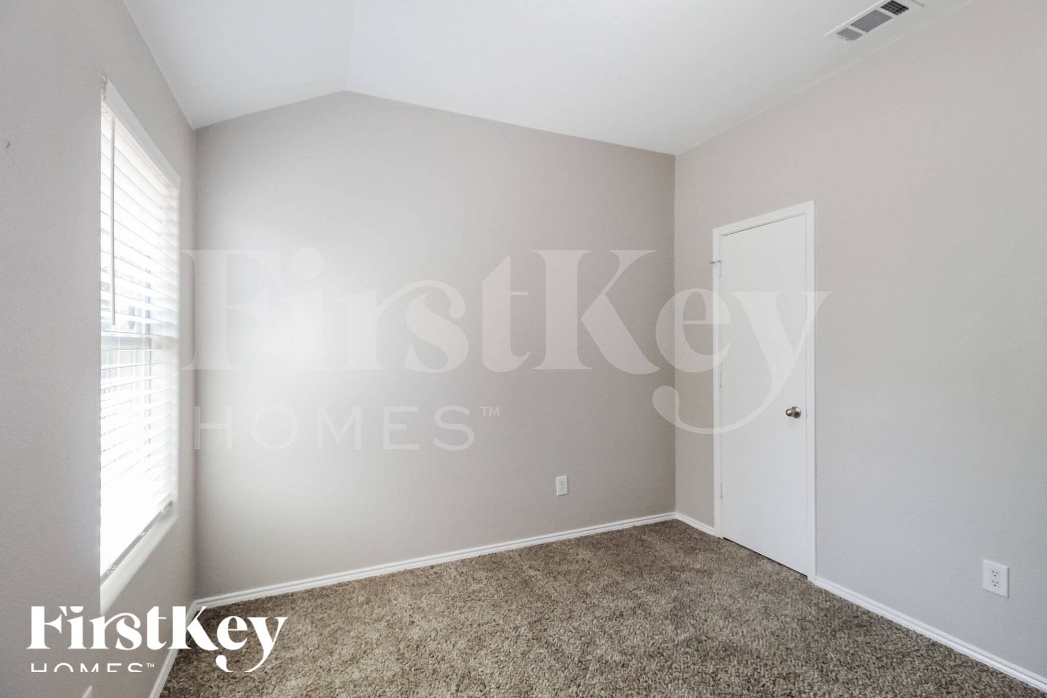 Building Photo - 1450 Waldrop Dr