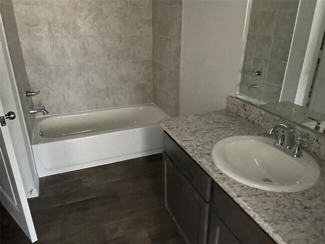Building Photo - 15110 Sorrento Bay Cir