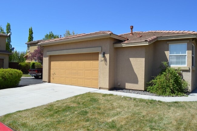 Building Photo - 2 Bedroom, 2 Bath Home