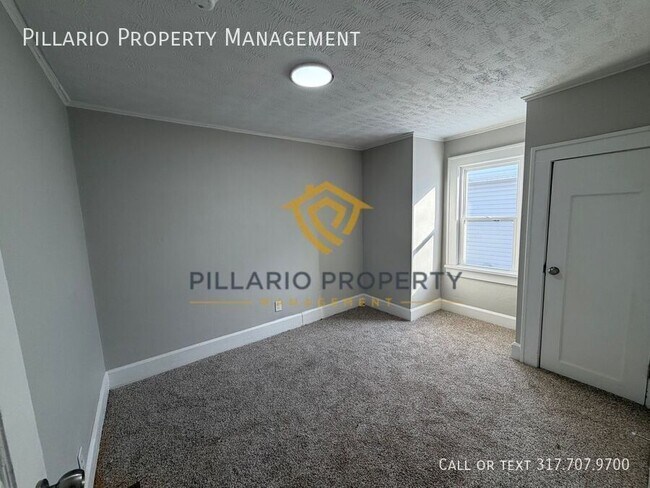 Building Photo - 711 W 22nd St