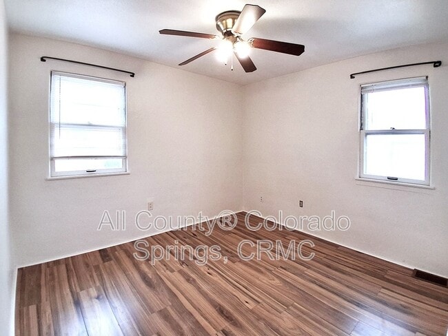 Building Photo - 221 N Foote Ave