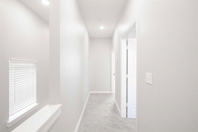 Building Photo - 2101 Reinke Rd