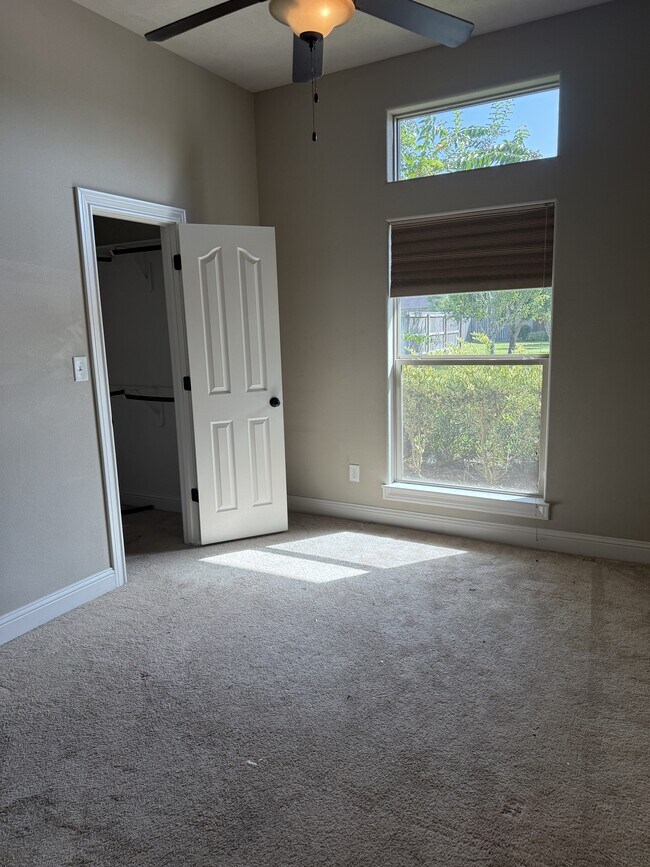 Building Photo - 6645 Jasper Cir