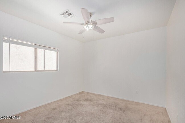 Building Photo - 11836 W Rosewood Dr