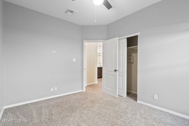 Building Photo - 13661 Holbeck St