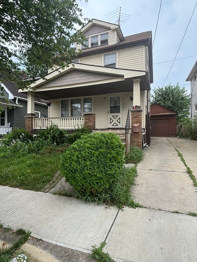 Building Photo - Charming 3 beds 1 baths in Cleveland!