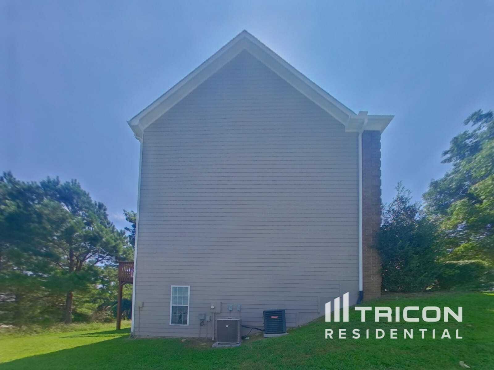 Building Photo - 824 Tibwin Pl SE