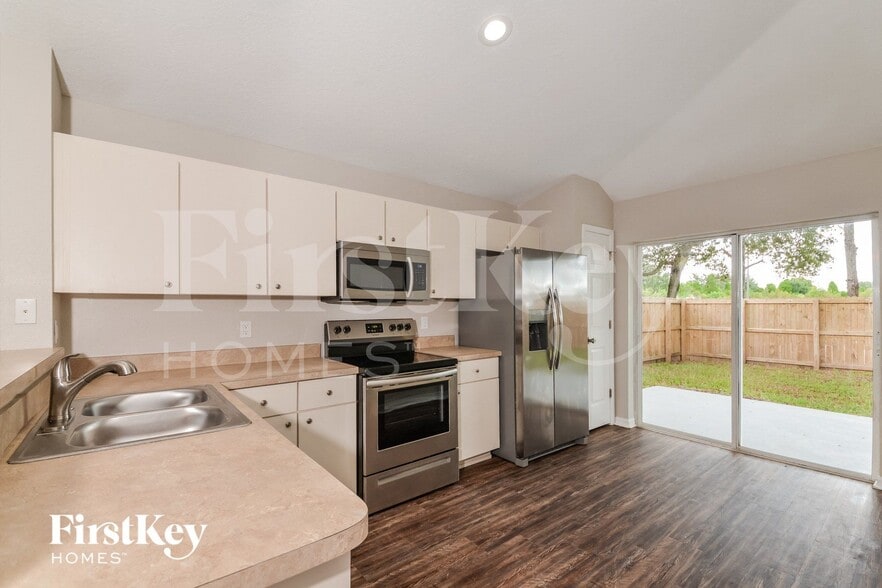 Building Photo - 7435 Oxford Garden Cir